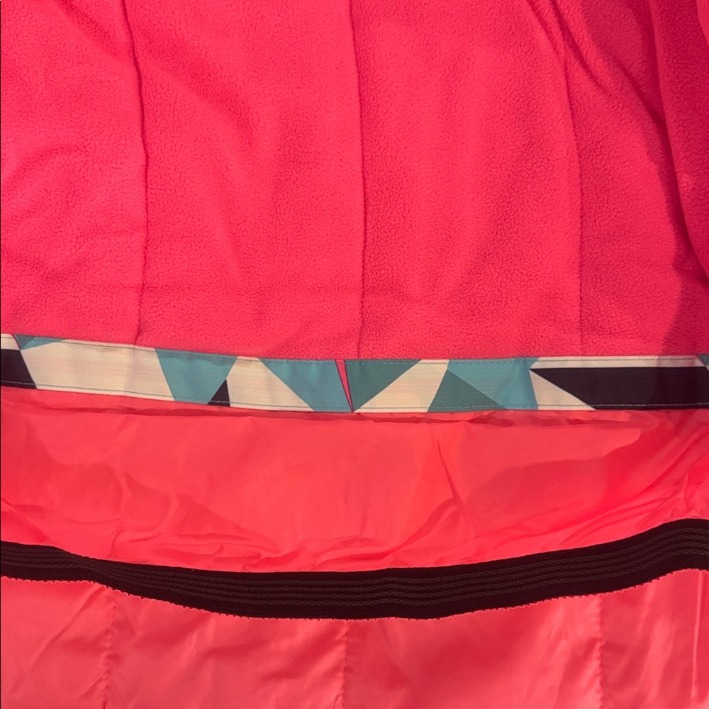 Geometric Patterned ski coat in Blue and Pink - Picture 5 of 6